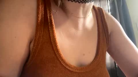 Snapshot of dabqueen_1994 chatting on 29, 3, 2026 dabqueen_1994 online show from 29, 3, 2026