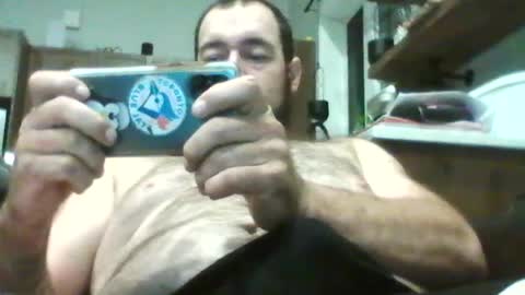 Snapshot of daddyj1983 chatting on 18, 6, 2026 daddyj1983 online show from 18, 6, 2026