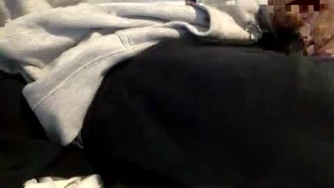 JOI use emoji thumbs up Faster   Thumbs down Slower    Hi Hand Stop    Fist Start.Stop online show from 18, 1, 2026