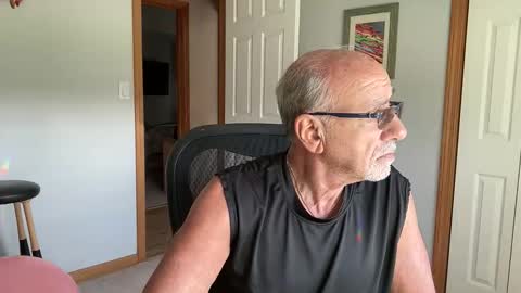 Snapshot of daddyweis chatting on 12, 9, 2025 daddyweis online show from 12, 9, 2025