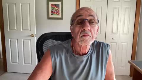 Snapshot of daddyweis chatting on 19, 10, 2025 daddyweis online show from 19, 10, 2025