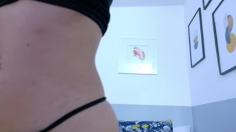 Snapshot of daddyysobsessed_ chatting on 18, 12, 2025 Channel. online show from 18, 12, 2025