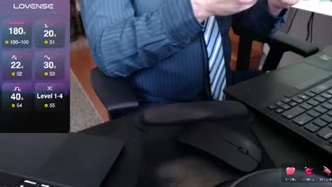 Snapshot of dadssecret69 chatting on 11, 6, 2026 DadsSecret online show from 11, 6, 2026