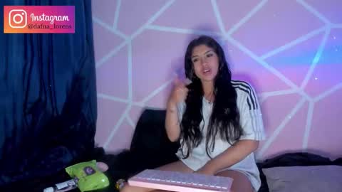 dafna lorens  online show from 7, 2, 2026