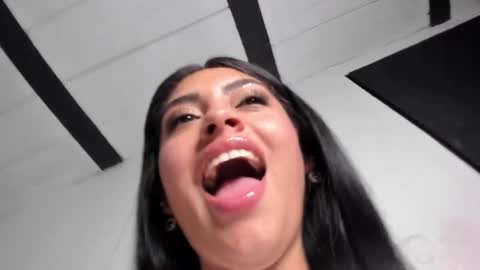 dafna lorens  online show from 24, 2, 2025