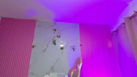 Dafne  online show from 15, 5, 2026