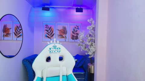 dafne huges online show from 2, 10, 2025