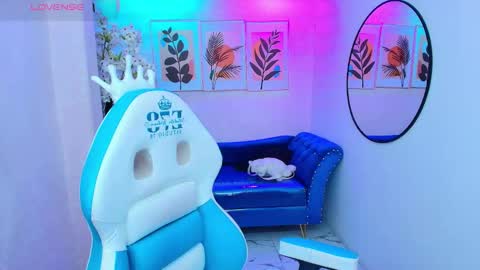 dafne huges online show from 11, 11, 2025