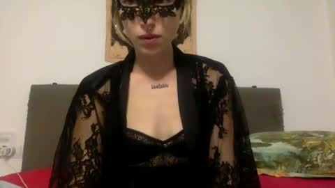 dafnesqueeze online show from 1, 12, 2024