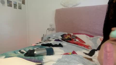 dafnesqueeze online show from 4, 12, 2024