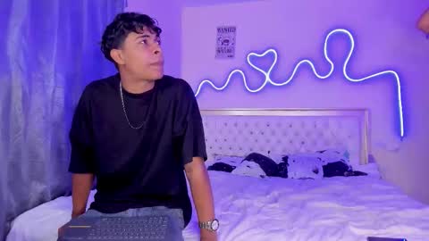 Snapshot of dafnezahiraa_ chatting on 5, 10, 2025 dafnezahiraa online show from 5, 10, 2025