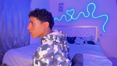 Snapshot of dafnezahiraa_ chatting on 5, 10, 2025 dafnezahiraa online show from 5, 10, 2025