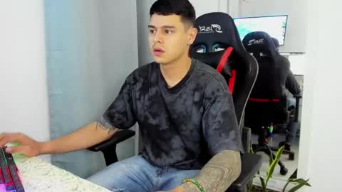 my name is Jhon and I live in colombia online show from 11, 11, 2025