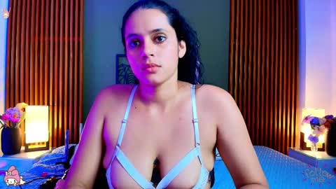  Dahiana  online show from 28, 2, 2025