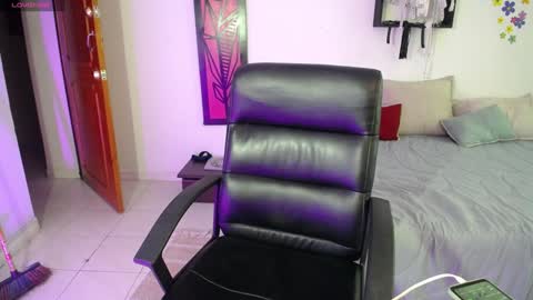 Dahiana online show from 28, 1, 2025