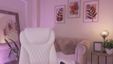 Snapshot of dahiana_walcott chatting on 24, 4, 2026 Dahiann Walcott online show from 24, 4, 2026