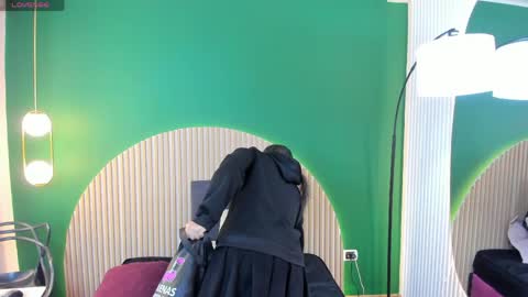 Dahiane Connor online show from 1, 4, 2026