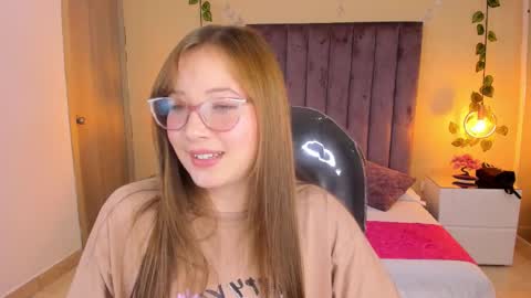 Dahlia online show from 8, 11, 2025