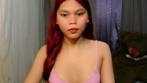 Snapshot of dahlia_vivienne chatting on 28, 6, 2026 yourgirlydahlia online show from 28, 6, 2026