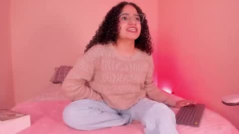 Snapshot of dahliabrowniee chatting on 4, 6, 2026 Dahli online show from 4, 6, 2026