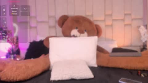 Daia Ortiz  online show from 5, 1, 2026