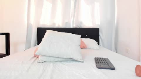 Daila Smith  online show from 26, 1, 2025