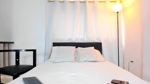 Daila Smith  online show from 21, 2, 2025