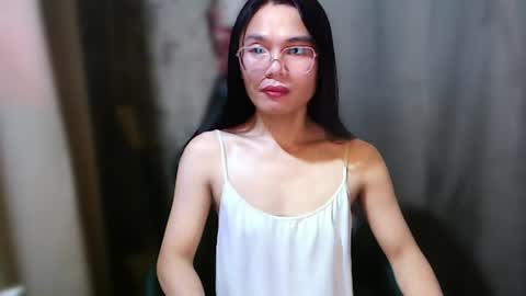 Snapshot of dailylush chatting on 24, 7, 2026 Kim online show from 24, 7, 2026