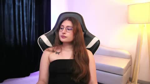 Snapshot of daisha_riley chatting on 19, 9, 2025 Lauren online show from 19, 9, 2025