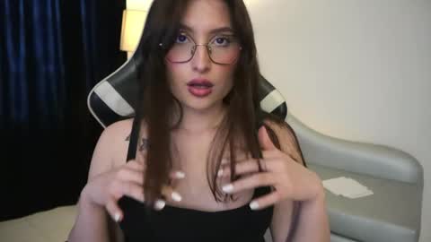 Lauren            online show from 9, 4, 2026