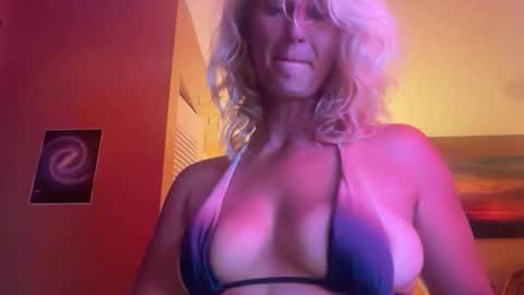 Daisy137 online show from 1, 5, 2026