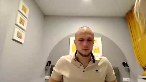 Daisy and Rathibor online show from 21, 12, 2025