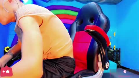 daisy_jonexxx22 online show from 7, 4, 2026