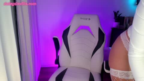 Snapshot of daisydeville chatting on 1, 1, 2025 Daisy online show from 1, 1, 2025