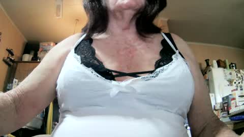 Snapshot of daisymae54 chatting on 3, 8, 2026 daisy mae online show from 3, 8, 2026