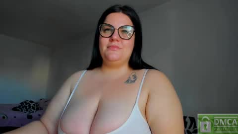 Snapshot of daisywalker chatting on 5, 11, 2025 Margaret online show from 5, 11, 2025