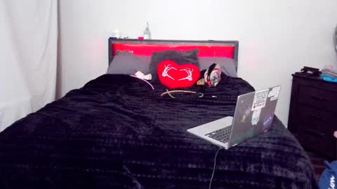 Daisy Wylde online show from 16, 10, 2025