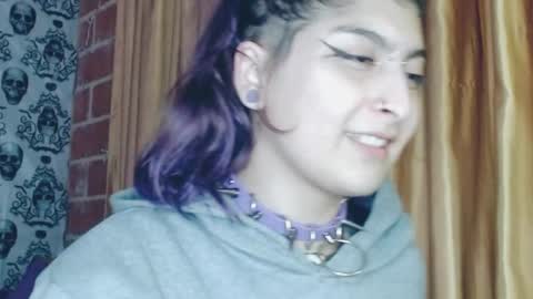 Snapshot of dak_7 chatting on 1, 2, 2025 -- -- help me reach 100 hands up online show from 1, 2, 2025