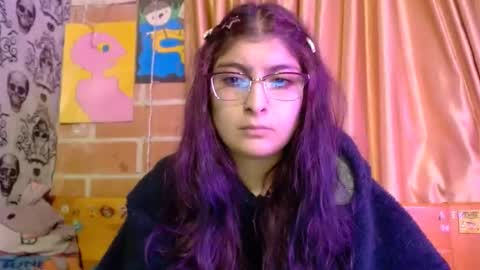 Snapshot of dak_7 chatting on 16, 9, 2025 -- -- help me reach 100 hands up online show from 16, 9, 2025