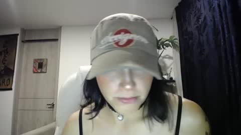 IG  dakotasofiaa online show from 14, 1, 2025