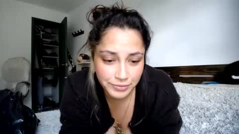 IG  dakotasofiaa online show from 16, 7, 2026