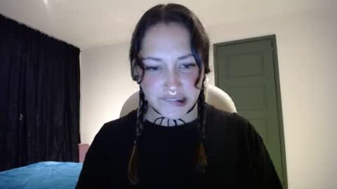 IG  dakotasofiaa online show from 2, 8, 2026