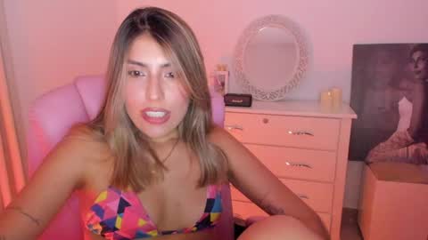 Snapshot of dakota_clark chatting on 12, 5, 2026 Helloo HAPPY NEW YEAR Ill be back soon online show from 12, 5, 2026