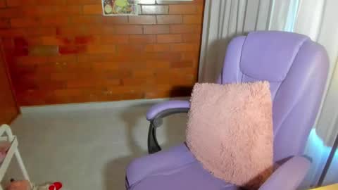 The girl of your dreams o online show from 29, 1, 2025