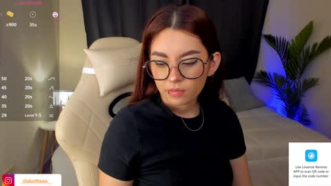 Snapshot of dakottaa__ chatting on 21, 12, 2024 dakottaa__ online show from 21, 12, 2024