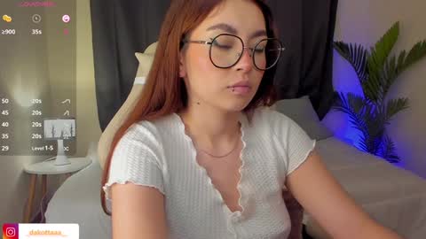 Snapshot of dakottaa__ chatting on 5, 1, 2025 dakottaa__ online show from 5, 1, 2025