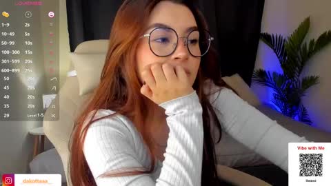 Snapshot of dakottaa__ chatting on 12, 3, 2025 dakottaa__ online show from 12, 3, 2025