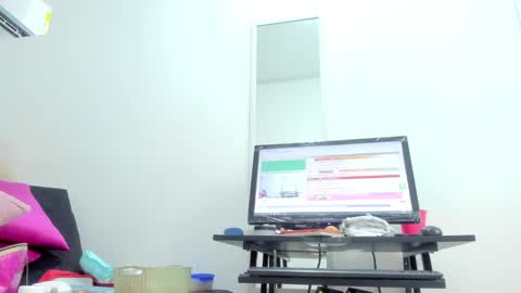  Ren  online show from 14, 2, 2025