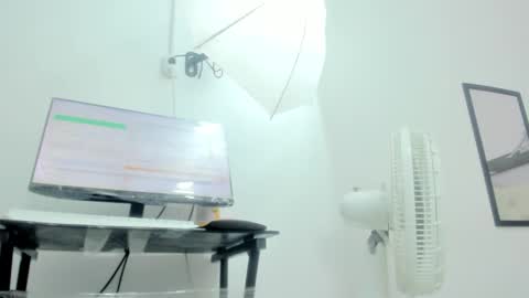  Ren  online show from 23, 10, 2025