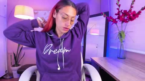 Snapshot of dalia_garrett chatting on 10, 1, 2025 Dalia online show from 10, 1, 2025